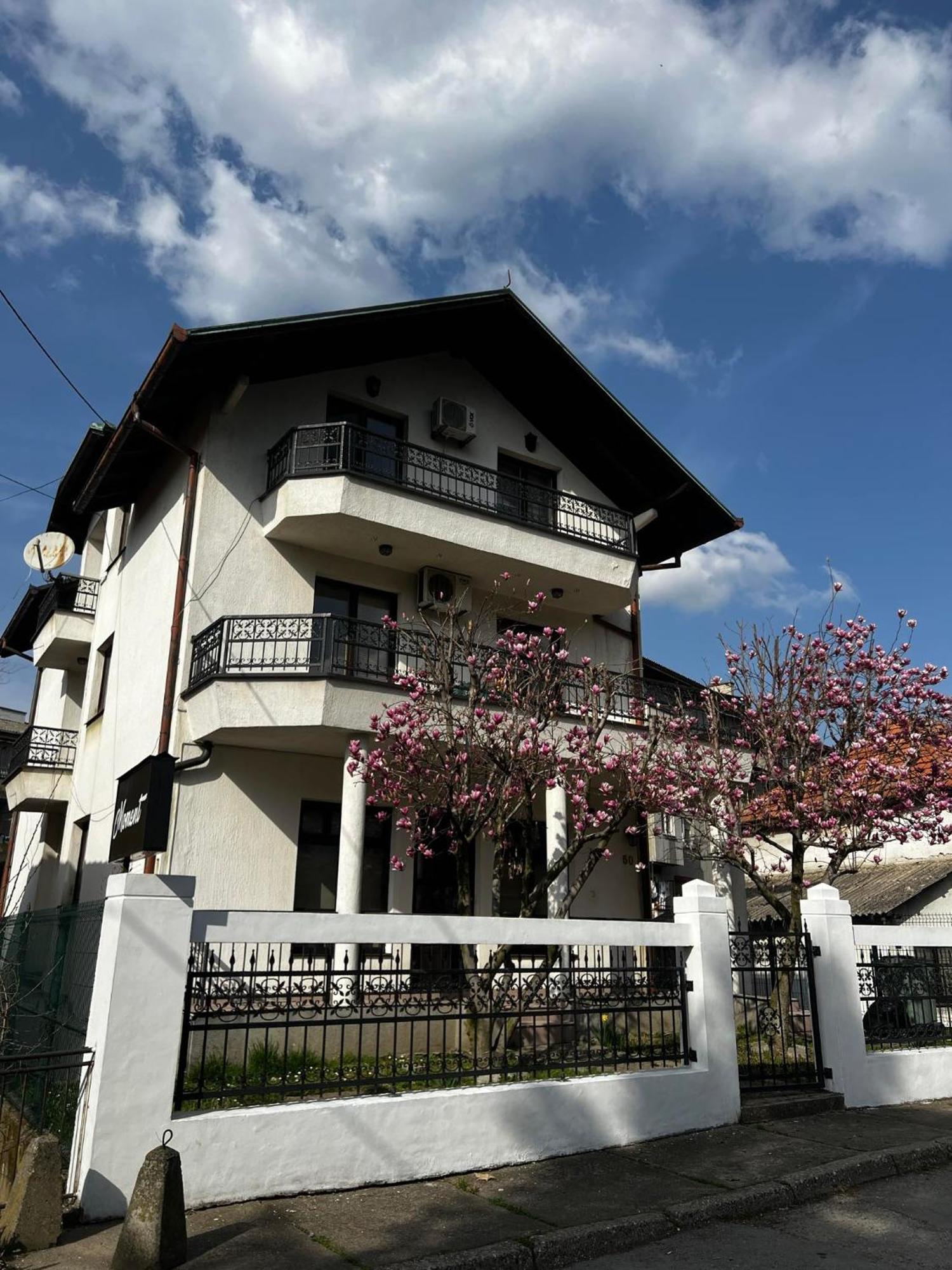 Hostel Tuzla Exterior photo